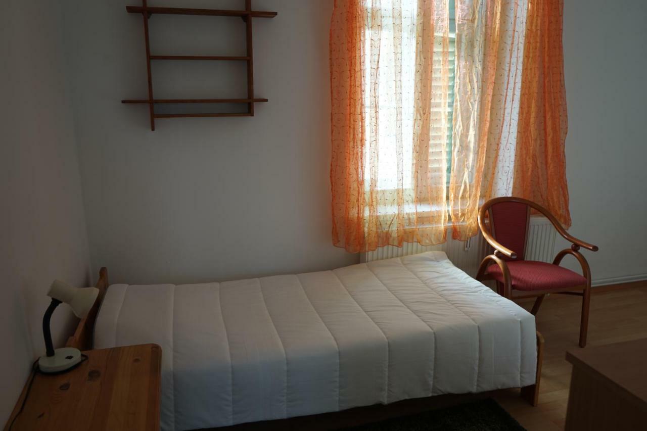 Arnie Apartman Арнольдштайн Экстерьер фото
